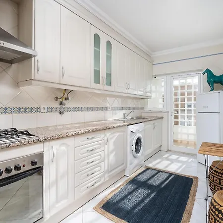 Spacious&bright2bedroom Near Beaches,sleeps 6 Apartment Portimao