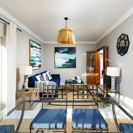 Comfortable 2-Bed Apt Central Algarve Base Апартаменты Портиман